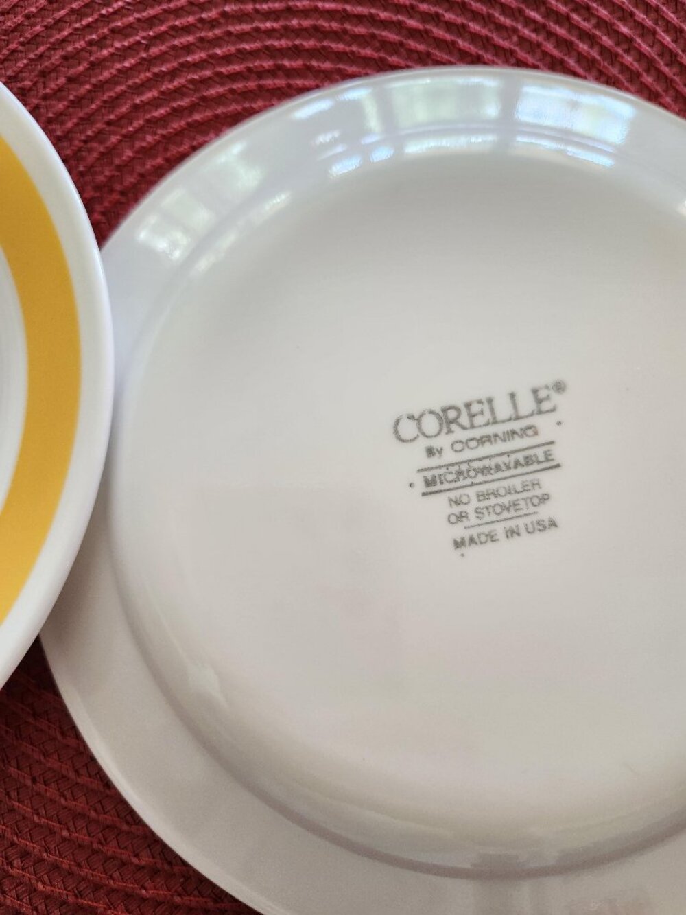 2 Corelle Yellow Sundance Bread and Butter Snack Plates 7.25" - Picture 3 of 3